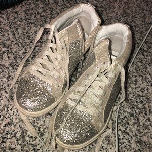 Justice silver glitter girls shoes size 2